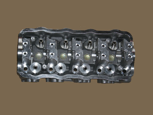 发动机汽缸盖